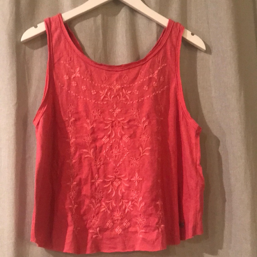 Abercrombie and Fitch pink crop top